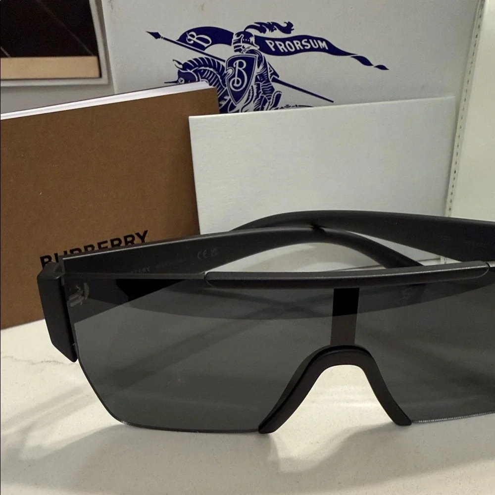 Burberry Black Shield Visor Sunglasses - Picture 5 of 6